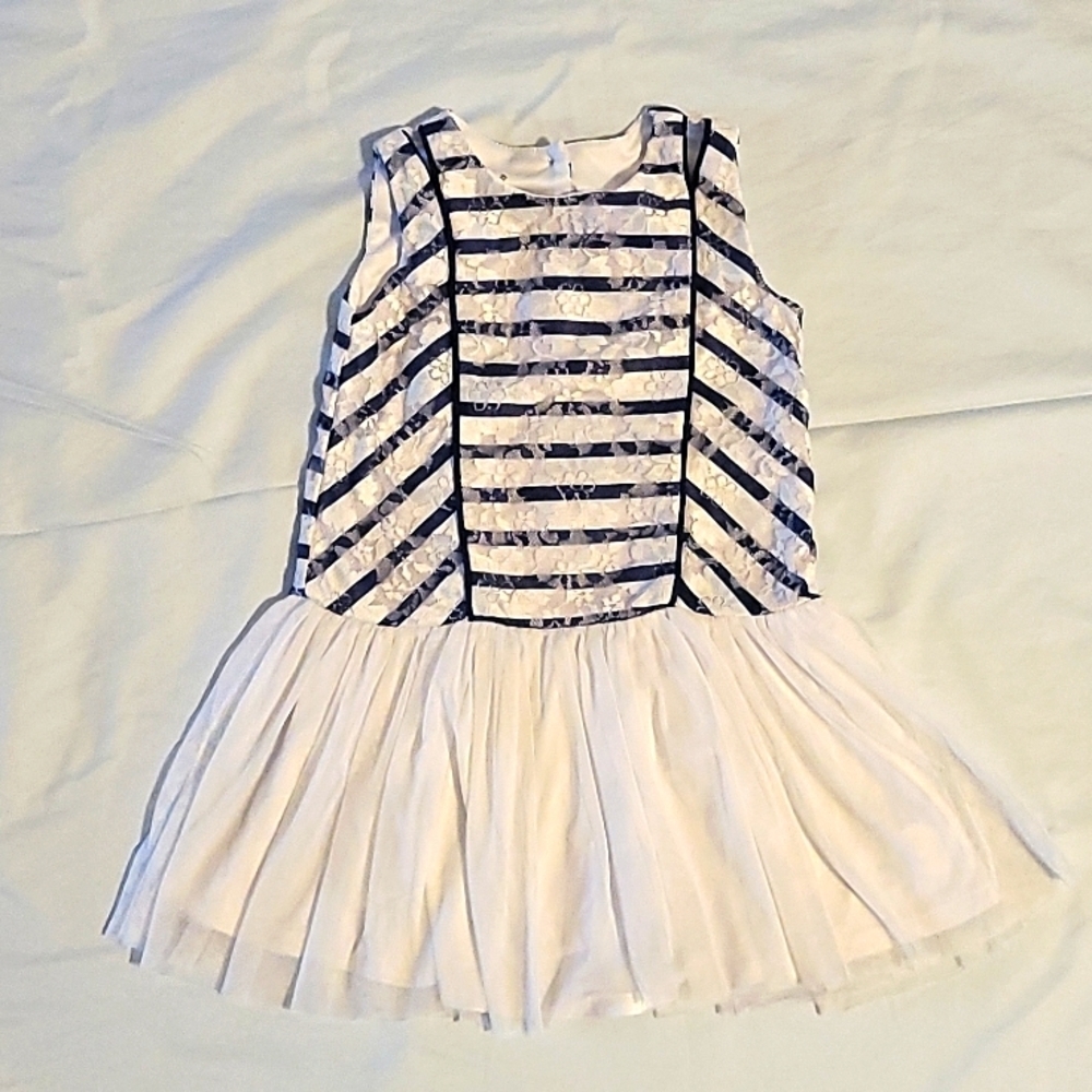 Pippa & Julie girls size 6 dress